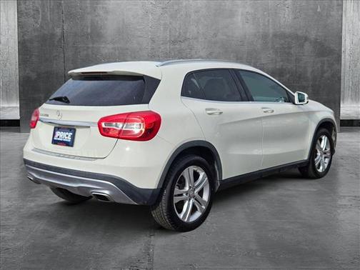 2017 Mercedes-Benz GLA 250 Base