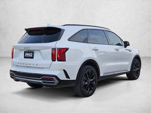 Glacial White Pearl 2022 Kia Sorento SX