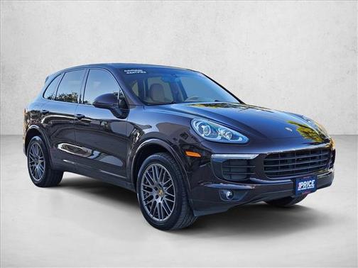 2017 Porsche Cayenne Platinum Edition