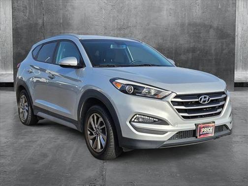 2017 Hyundai TUCSON SE Plus