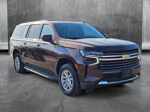 2023 Chevrolet Suburban LT