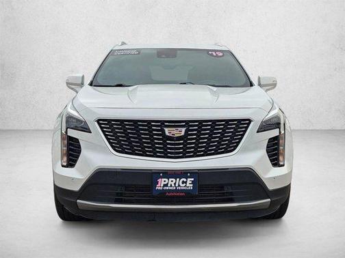 Crystal White Tricoat 2019 Cadillac XT4 Premium Luxury