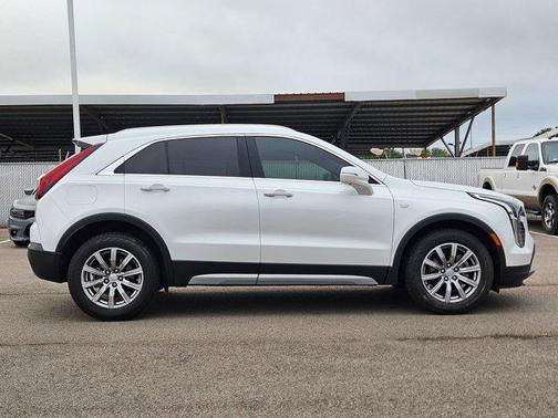 Crystal White Tricoat 2019 Cadillac XT4 Premium Luxury