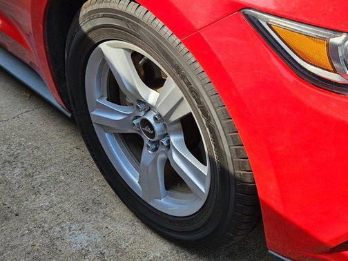 2016 Ford Mustang V6