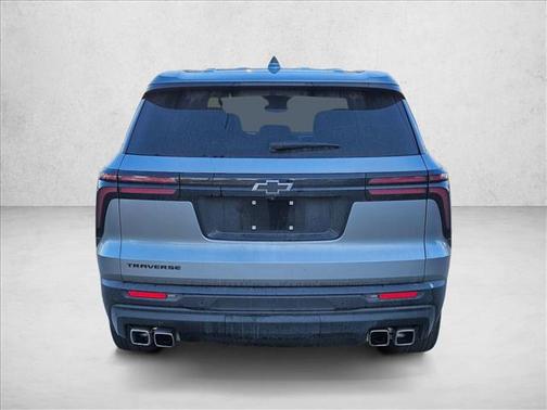 2024 Chevrolet Traverse LS
