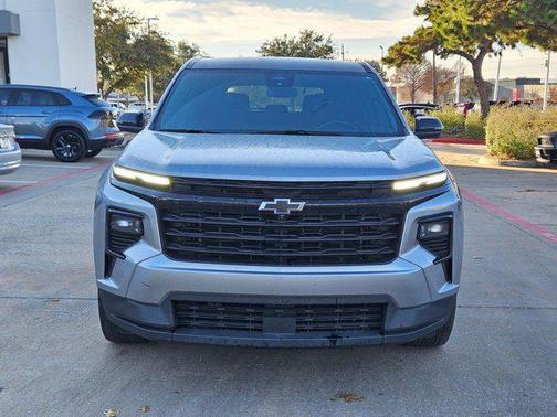 2024 Chevrolet Traverse LS