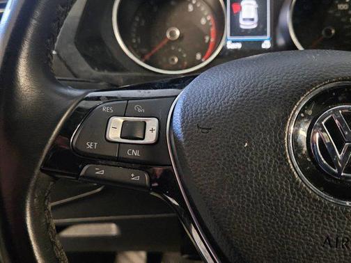 2018 Volkswagen Tiguan 2.0T SE