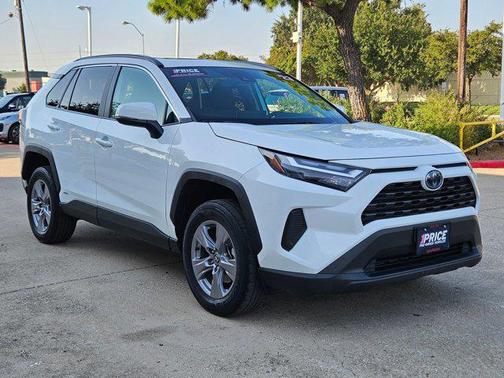 2023 Toyota RAV4 Hybrid XLE