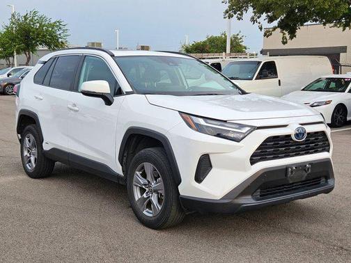 2023 Toyota RAV4 Hybrid XLE