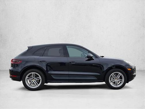 2017 Porsche Macan AWD