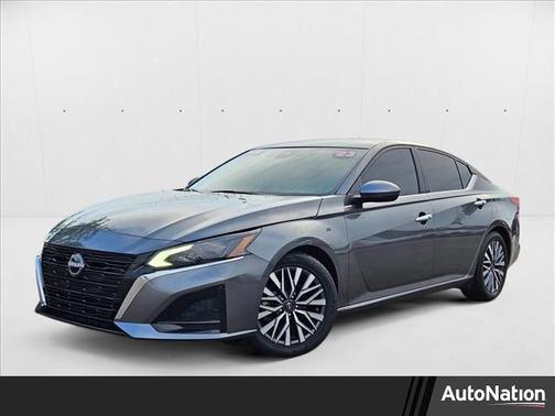 2023 Nissan Altima 2.5 SV