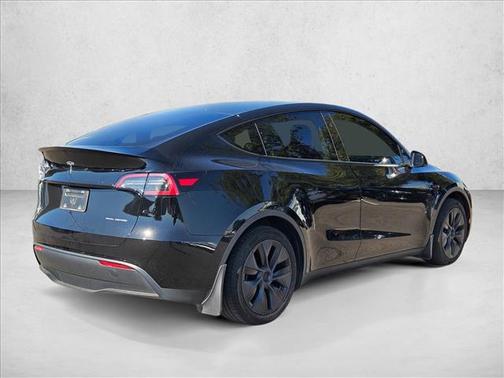 2024 Tesla Model Y Long Range Dual Motor All-Wheel Drive