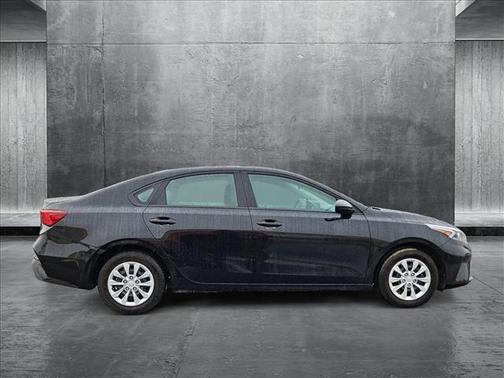 2024 Kia Forte LX
