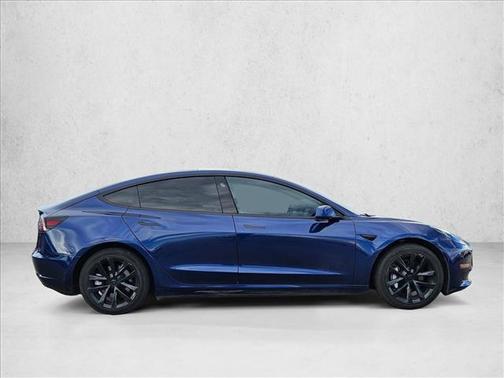 2022 Tesla Model 3 Standard Range