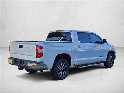 2017 Toyota Tundra SR5