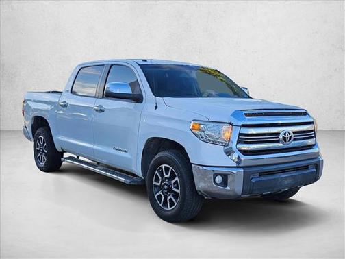 2017 Toyota Tundra SR5