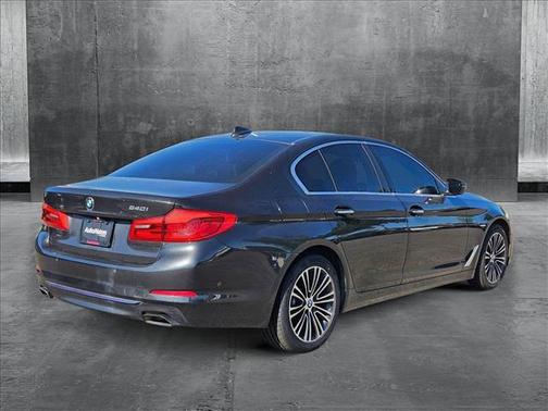2018 BMW 540 540i
