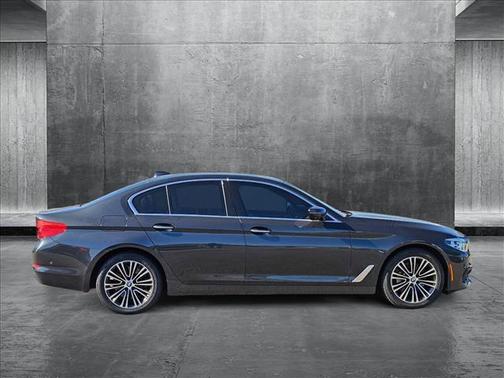 2018 BMW 540 540i