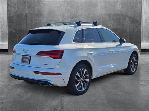 2022 Audi Q5 45 S line Premium