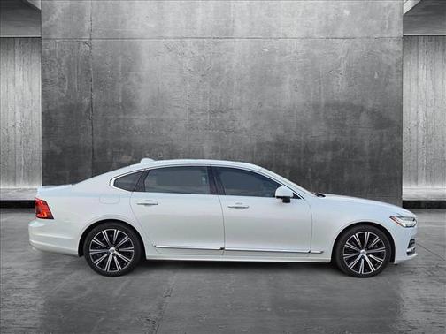 2022 Volvo S90 B6 Inscription
