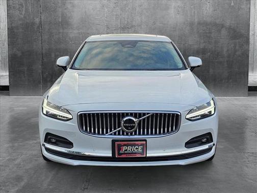 2022 Volvo S90 B6 Inscription