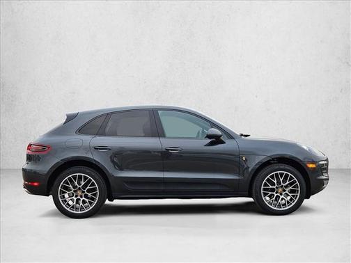 2018 Porsche Macan Macan Sport Edition
