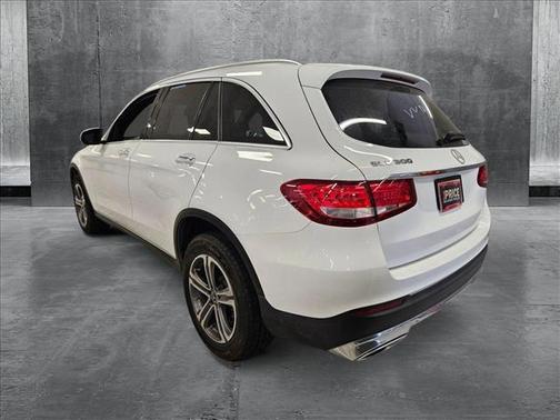 2019 Mercedes-Benz GLC 300 Base