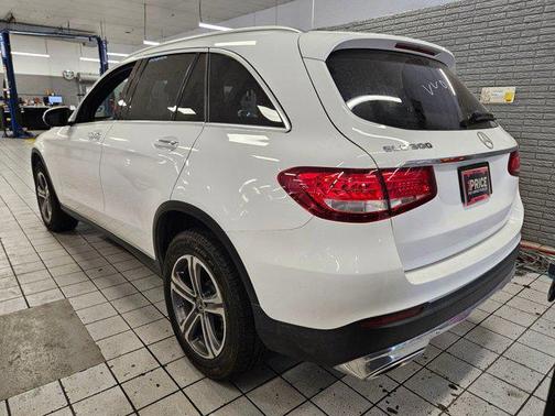 2019 Mercedes-Benz GLC 300 Base