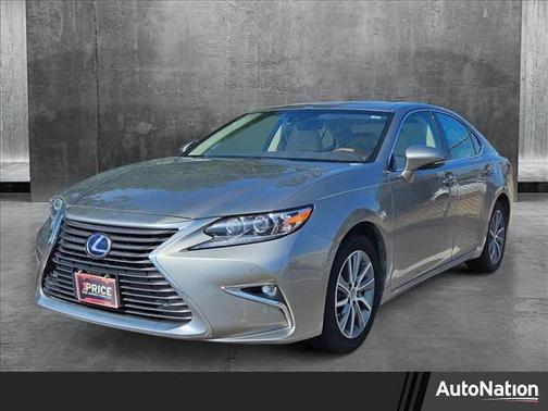 2018 Lexus ES 300h Base