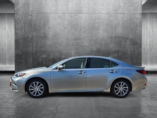 2018 Lexus ES 300h Base