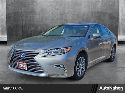 2018 Lexus ES 300h Base