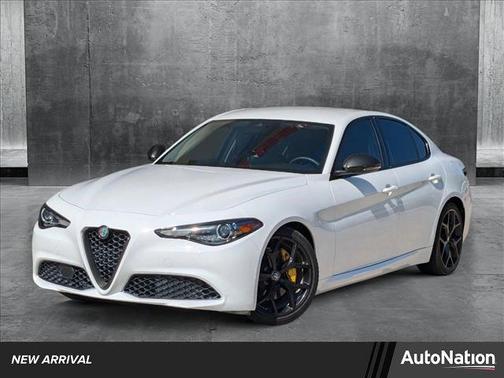 2020 Alfa Romeo Giulia Base