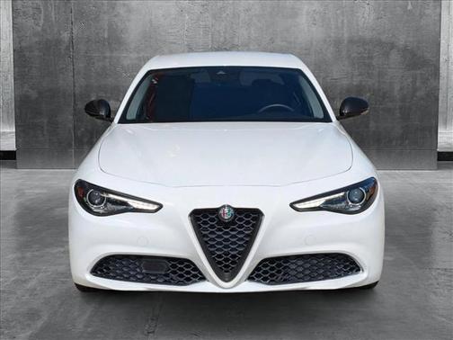 2020 Alfa Romeo Giulia Base
