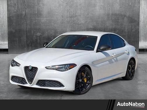 2020 Alfa Romeo Giulia Base