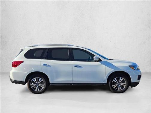 2020 Nissan Pathfinder S 4WD