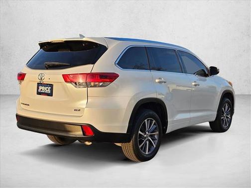 Blizzard Pearl 2018 Toyota Highlander XLE