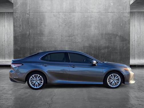 2018 Toyota Camry XLE