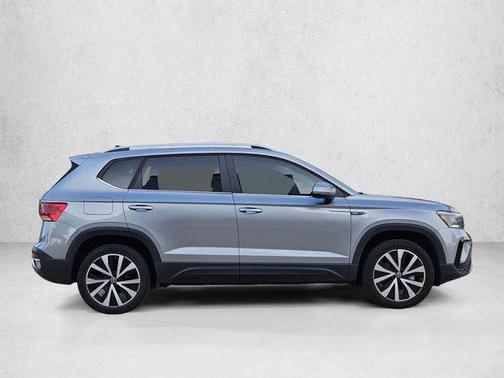 Silver 2023 Volkswagen Taos 1.5T SE