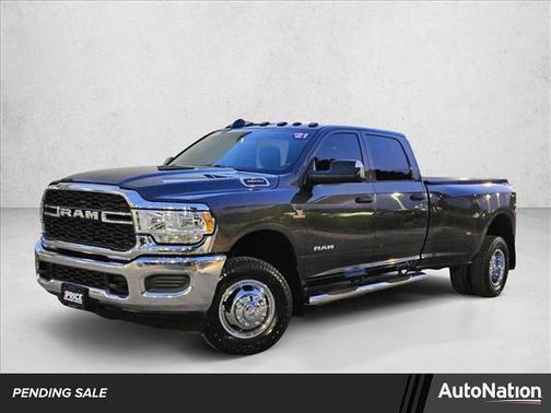 2021 RAM 3500 Tradesman Crew Cab 4x4 8' Box