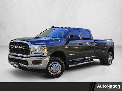 2021 RAM 3500 Tradesman Crew Cab 4x4 8' Box