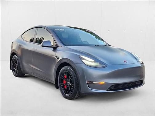 2022 Tesla Model Y Long Range Dual Motor All-Wheel Drive