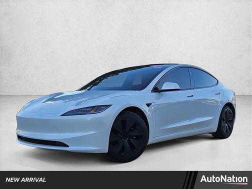 Pearl White Multi-Coat 2025 Tesla Model 3 Long Range