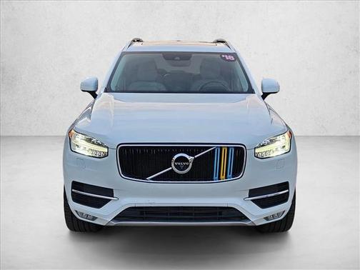2018 Volvo XC90 T6 Momentum