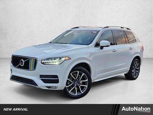 2018 Volvo XC90 T6 Momentum