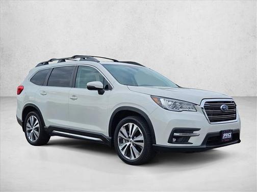 Crystal White Pearl 2021 Subaru Ascent Limited 7-Passenger