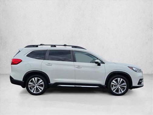 Crystal White Pearl 2021 Subaru Ascent Limited 7-Passenger