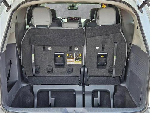 2023 Toyota Sienna XLE 8 Passenger