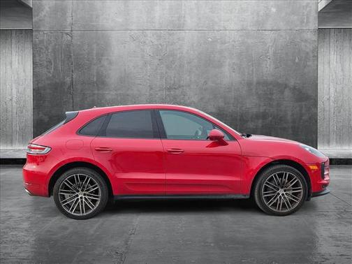 2021 Porsche Macan Base