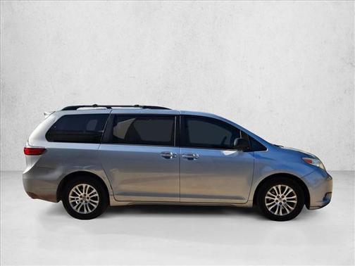 2016 Toyota Sienna XLE Premium