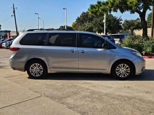 2016 Toyota Sienna XLE Premium